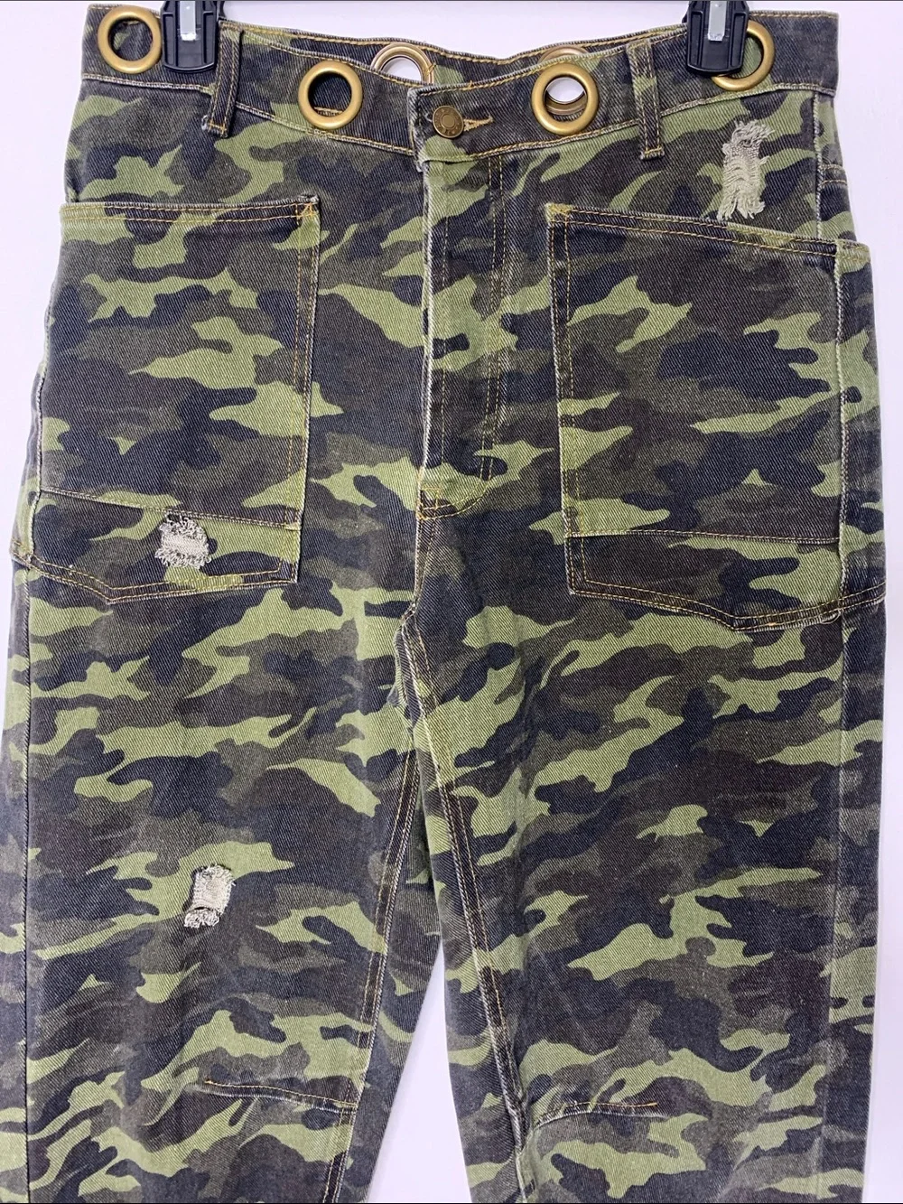 BiBi Olive Green Camo Wide-Leg Barrel size small